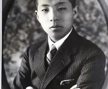 开云体育官方网站-张学良送蒋介石回南京是幼稚？毛主席道破天机：不去，内战停不了